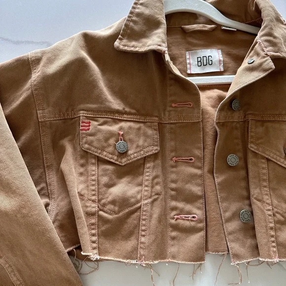 Urban Outfitters Cropped Brown Denim Jacket - Picture 3 of 5